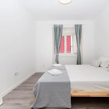 Santa Marta Cozy Apt W/ Ac Lisbon Exterior photo